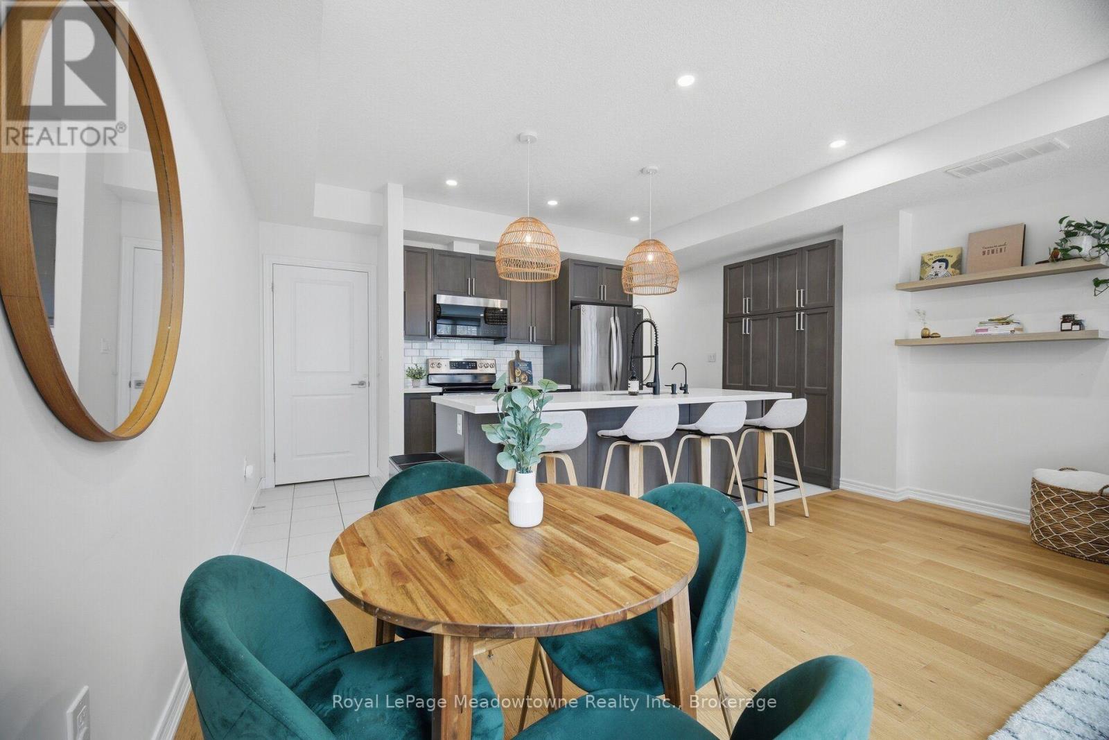 #55 445 ONTARIO STREET S - 11