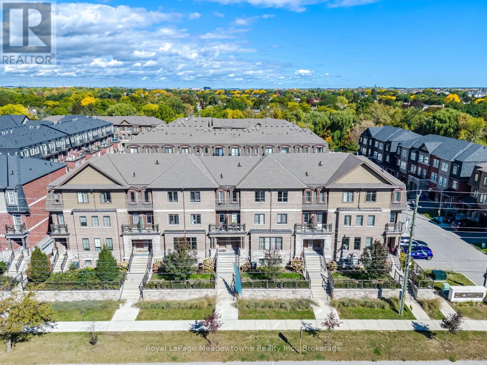 #55 445 ONTARIO STREET S - 2