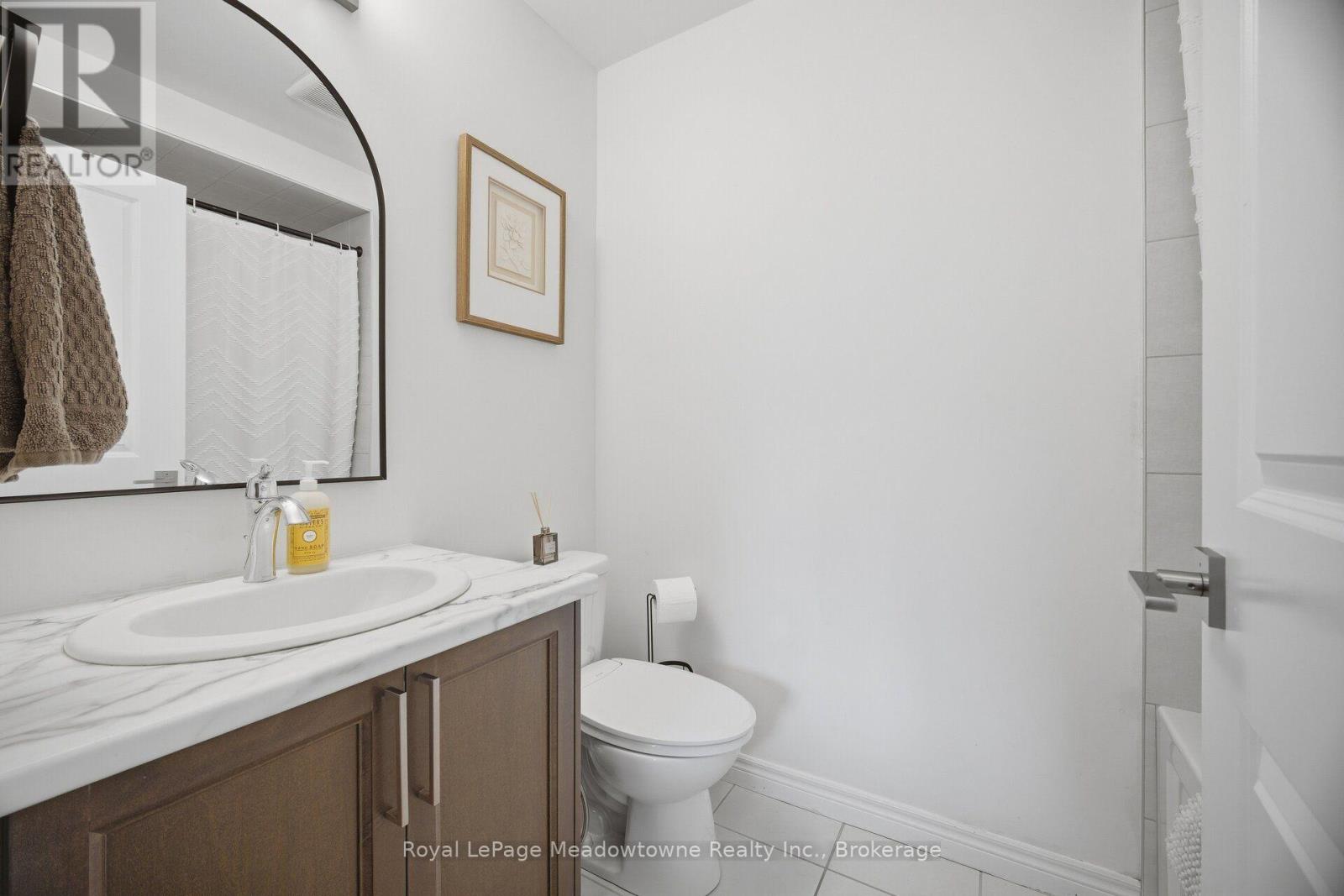 #55 445 ONTARIO STREET S - Image 29