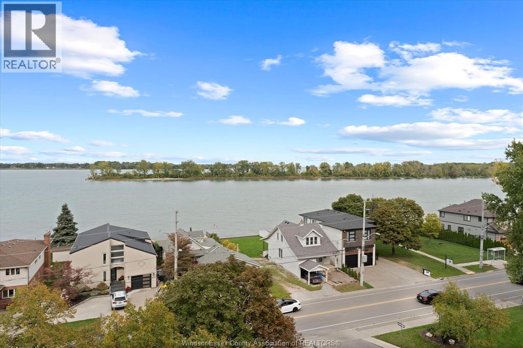 #702 8591 Riverside DRIVE East - 24