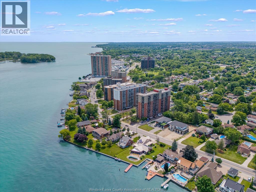 #702 8591 Riverside DRIVE East - 36