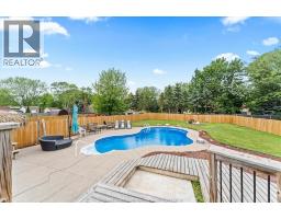 1290 County Road 22, Lakeshore, ON N0R1A0 Photo 28