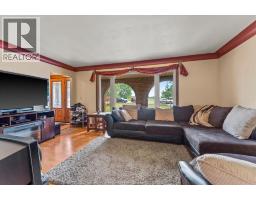 Family room/Fireplace - 1290 County Road 22, Lakeshore, ON N0R1A0 Photo 6