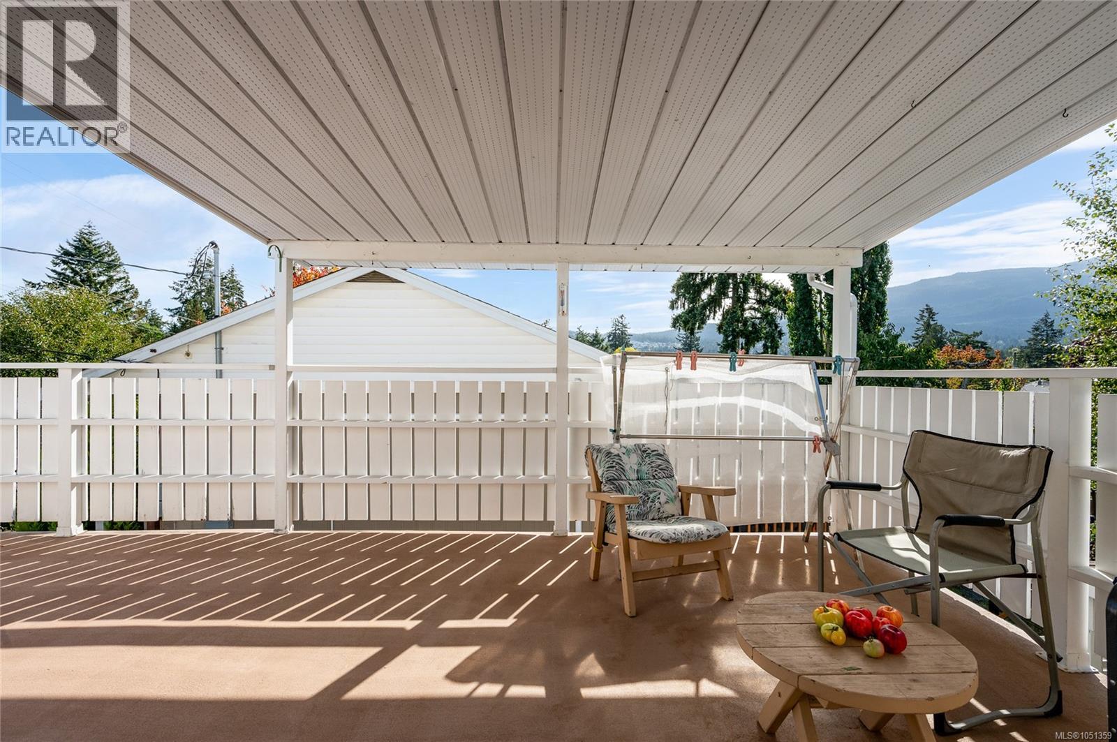 2061 Forest Dr - 10