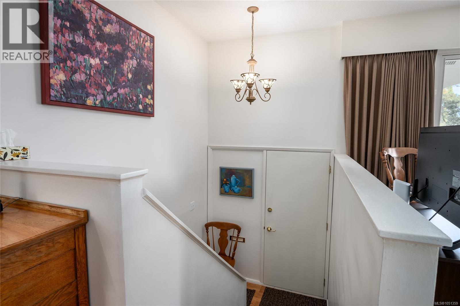 2061 Forest Dr - 4