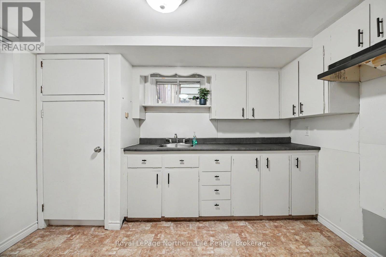 835 LORNE AVENUE - Image 29