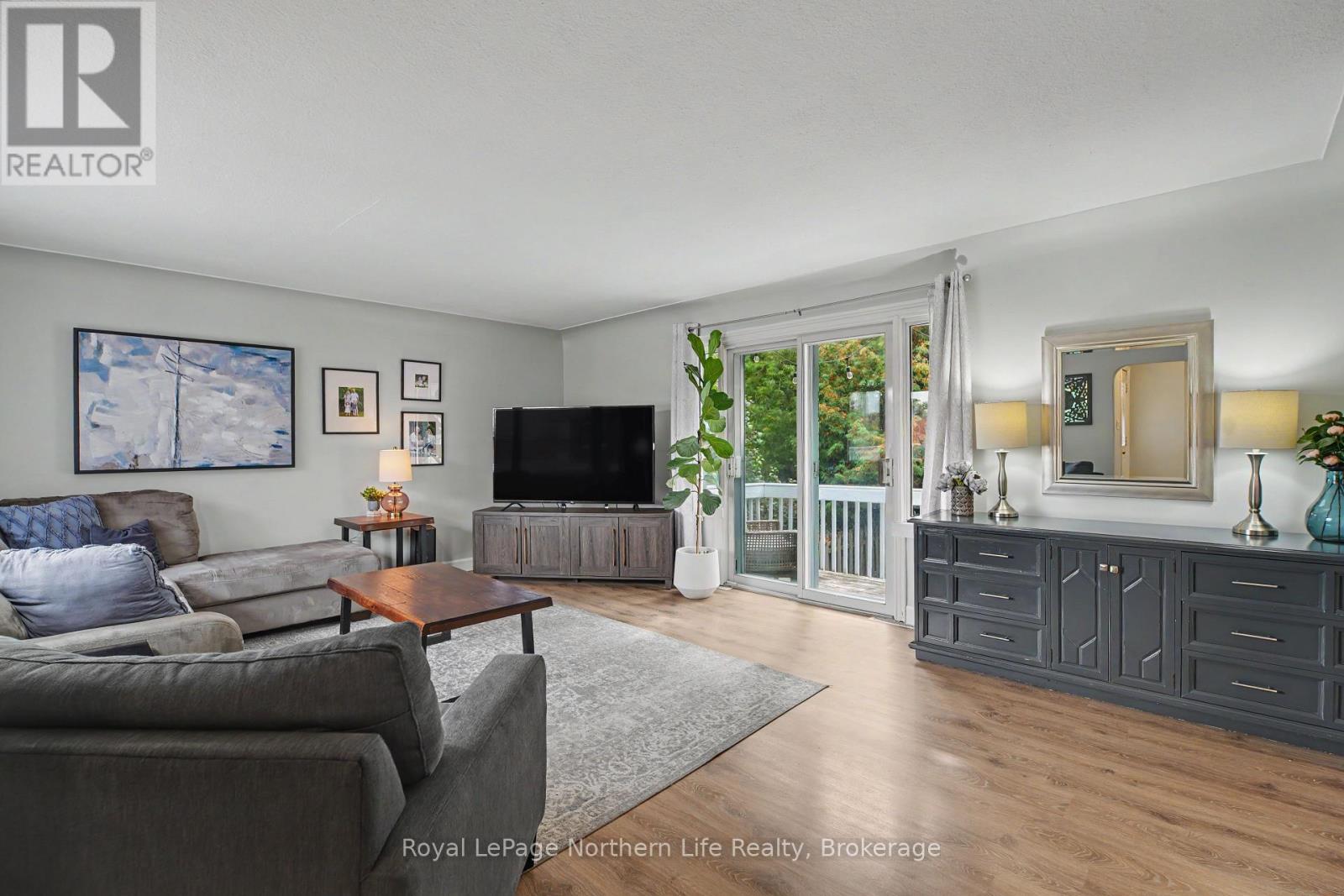 835 LORNE AVENUE - Image 7