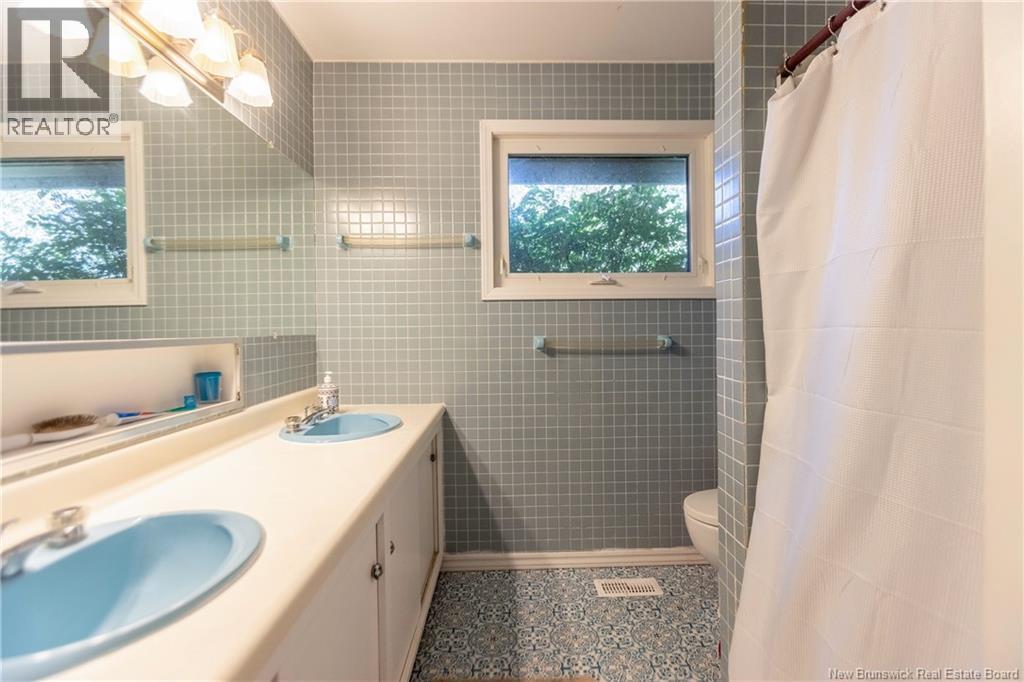 281 Main Street - 34