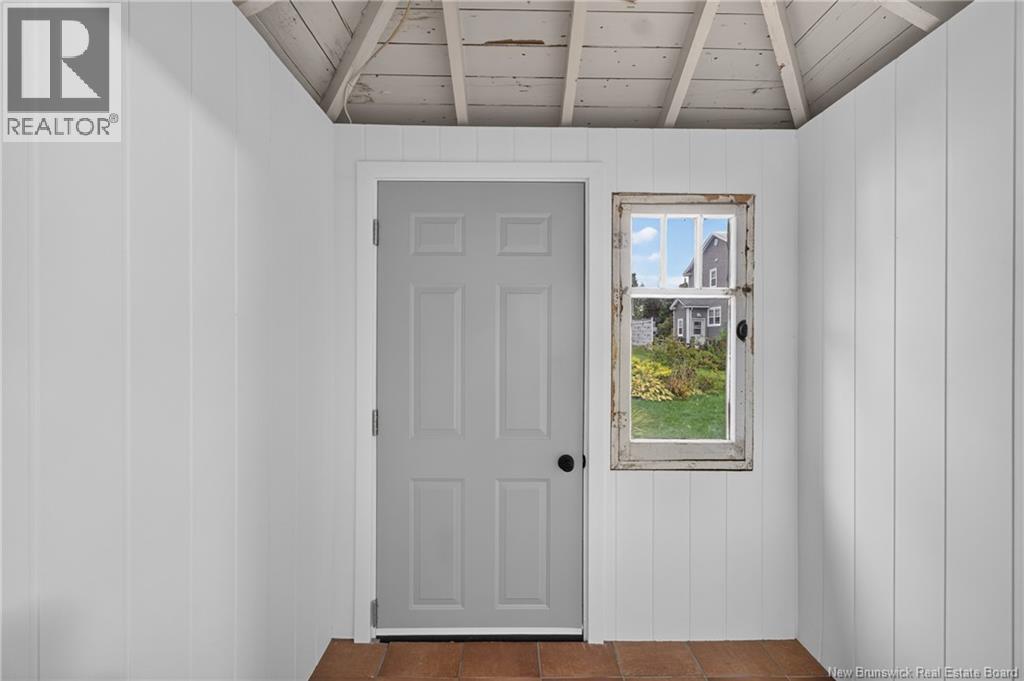 61-63 Burlington Avenue - Image 15