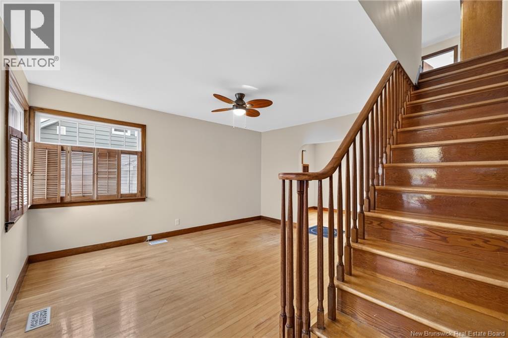 61-63 Burlington Avenue - Image 16