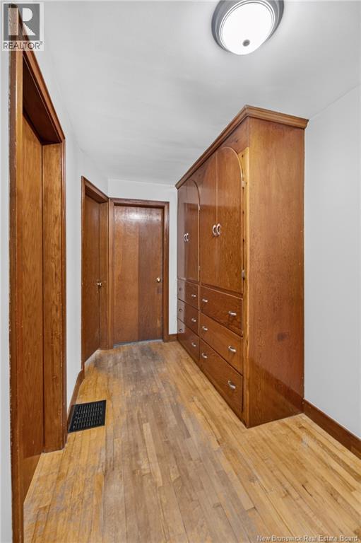 61-63 Burlington Avenue - Image 17