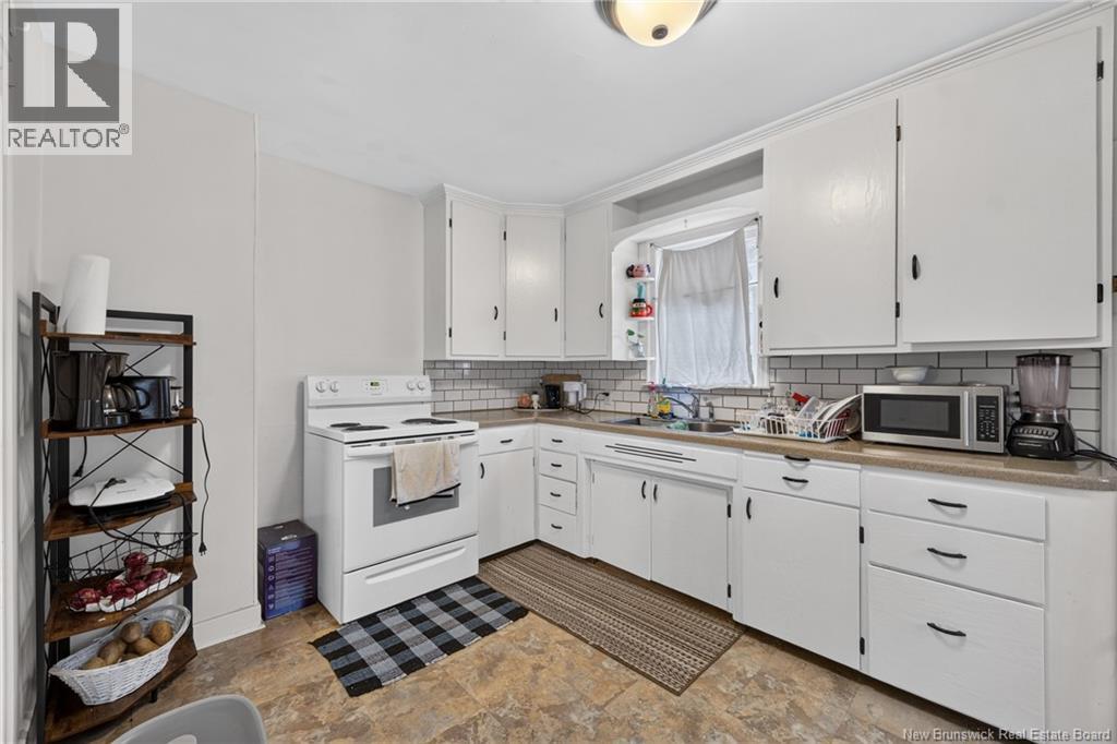 61-63 Burlington Avenue - Image 35