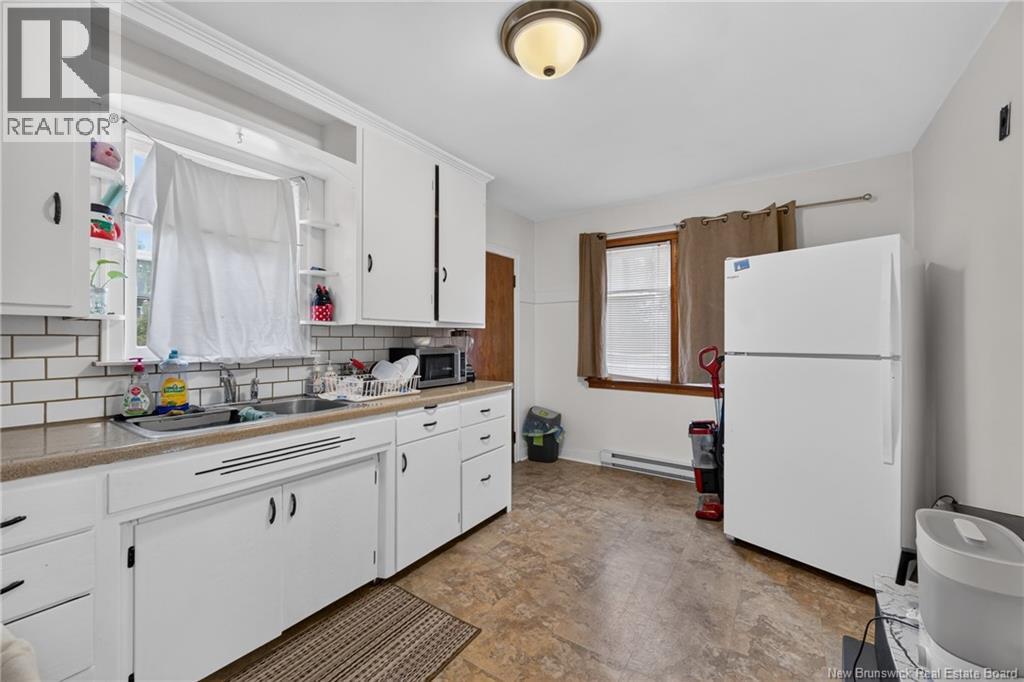 61-63 Burlington Avenue - 36