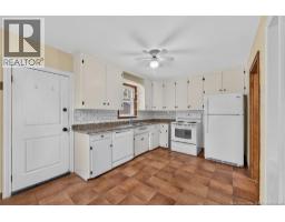 Living room - 61-63 Burlington Avenue, Moncton, NB E1E1Z2 Photo 14