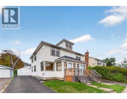 61-63 Burlington Avenue, photo 2