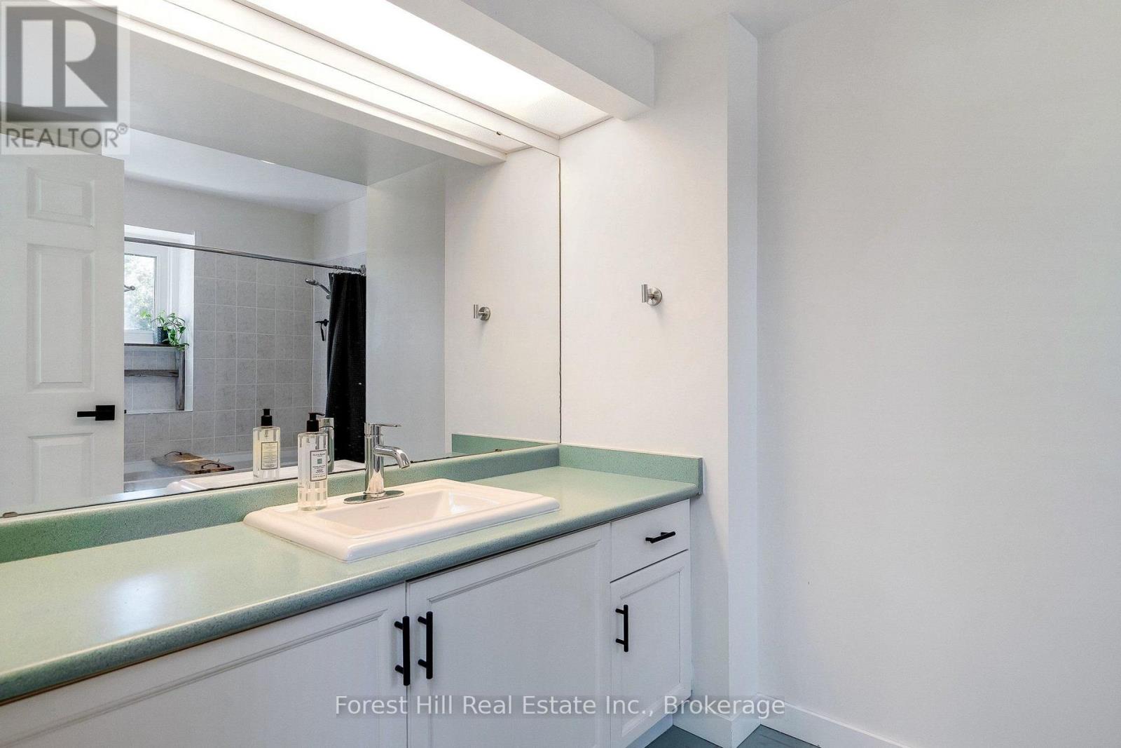 150-53 Trott Boulevard, Collingwood photo 20