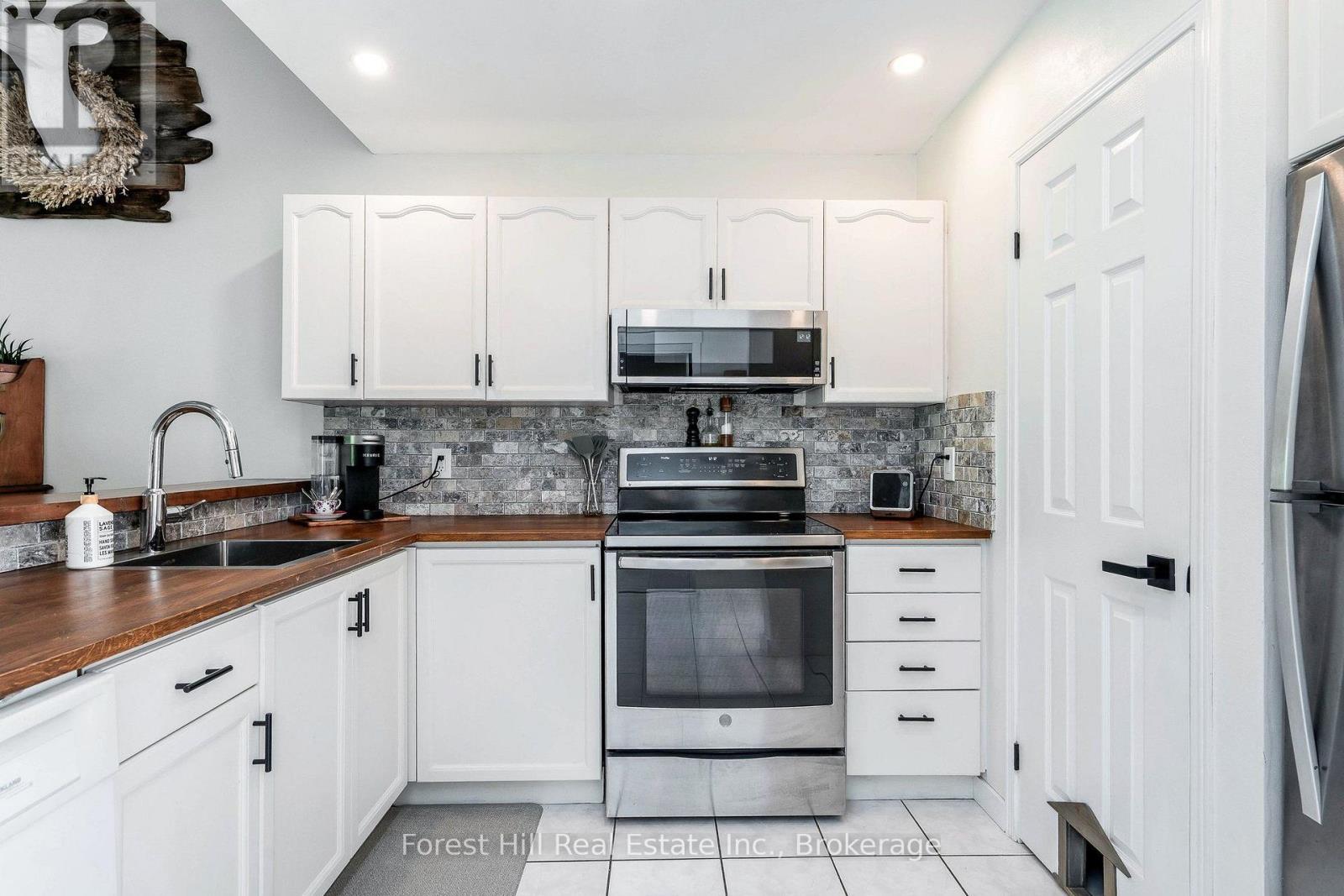 150-53 Trott Boulevard, Collingwood photo 5