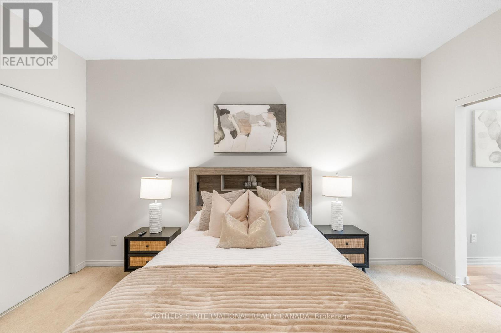#212 481 ROSEWELL AVENUE - 24