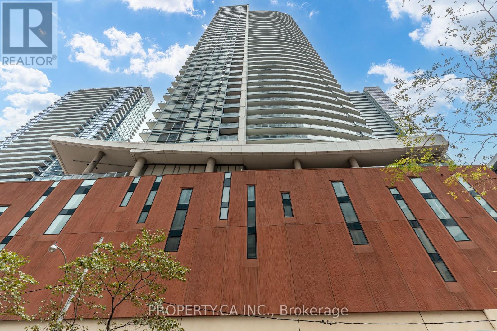 21 Widmer Street — photo 27