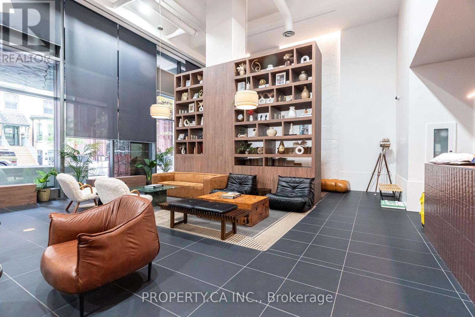 21 Widmer Street — photo 29