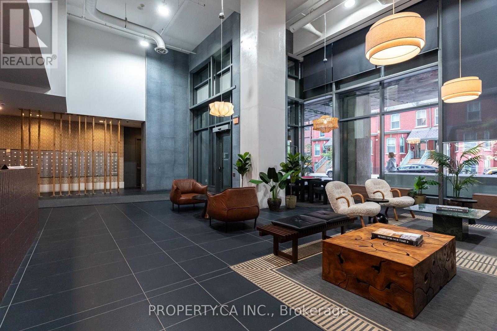 21 Widmer Street — photo 31