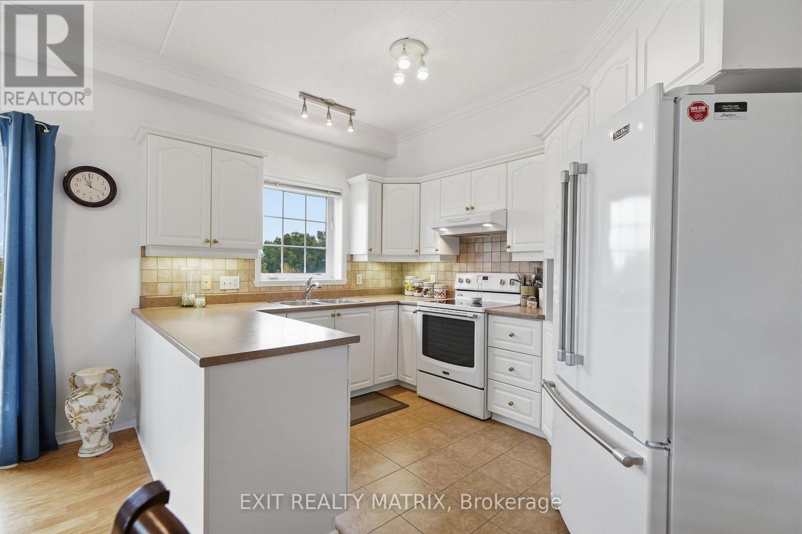 #121 1404 CLEMENT STREET - Image 13