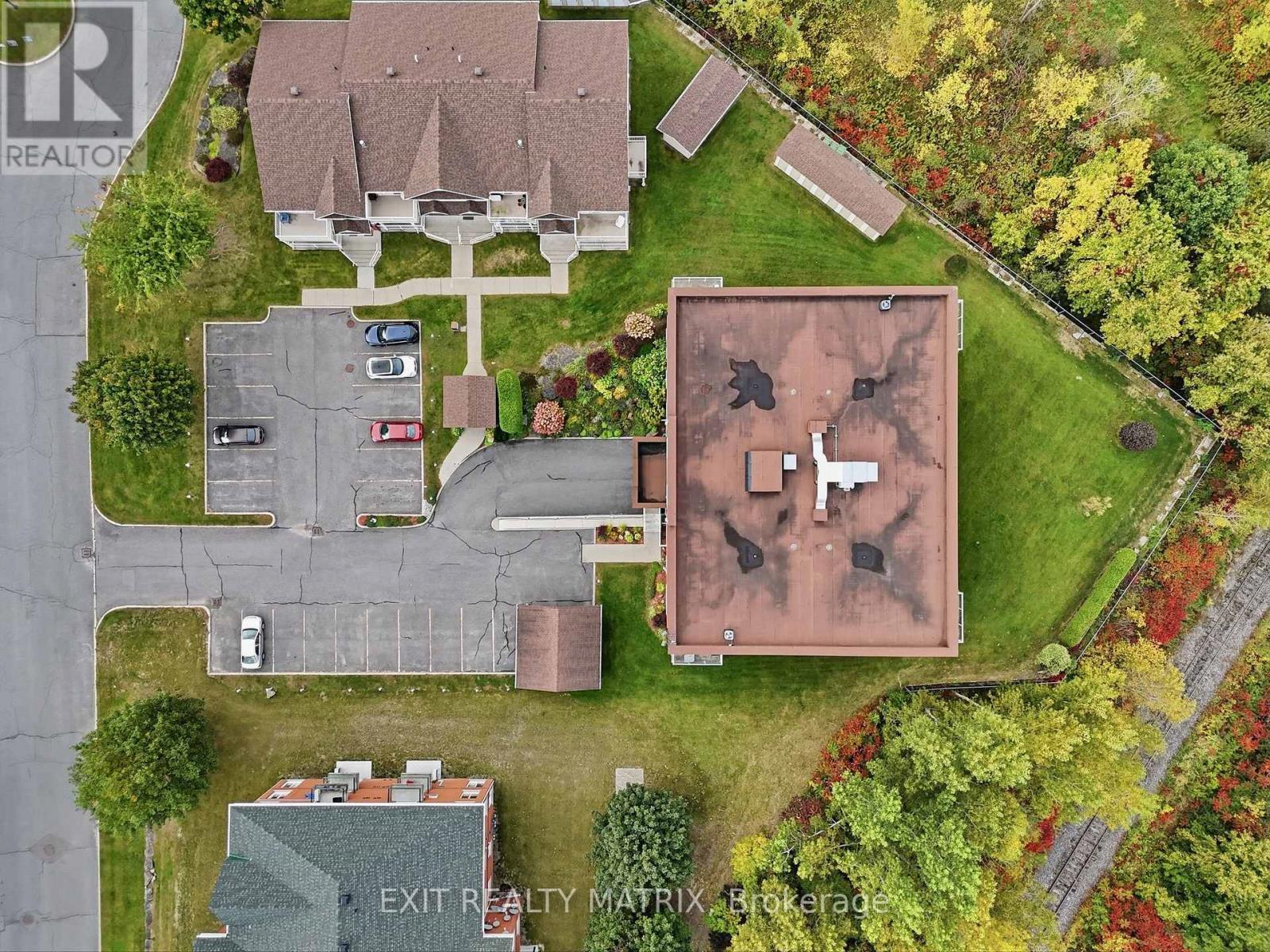 #121 1404 CLEMENT STREET - 34