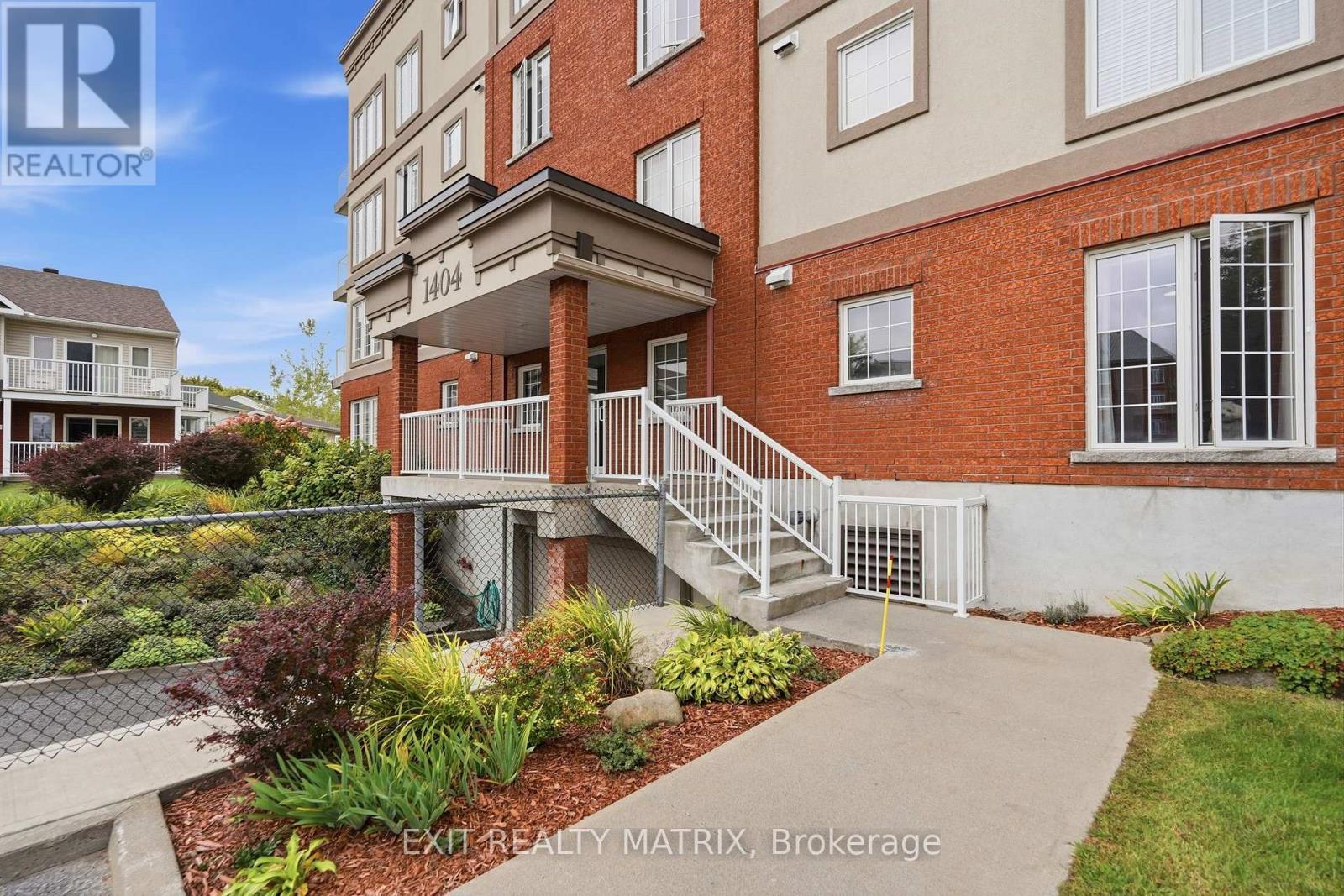 #121 1404 CLEMENT STREET - 4