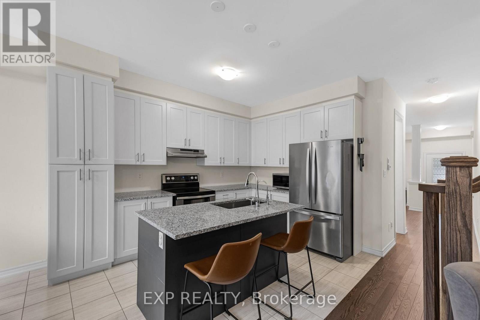 18 Hough Lane, Ajax, ON photo 10