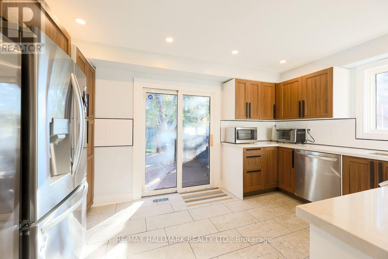 5A Scotia Avenue, Toronto, ON photo 6