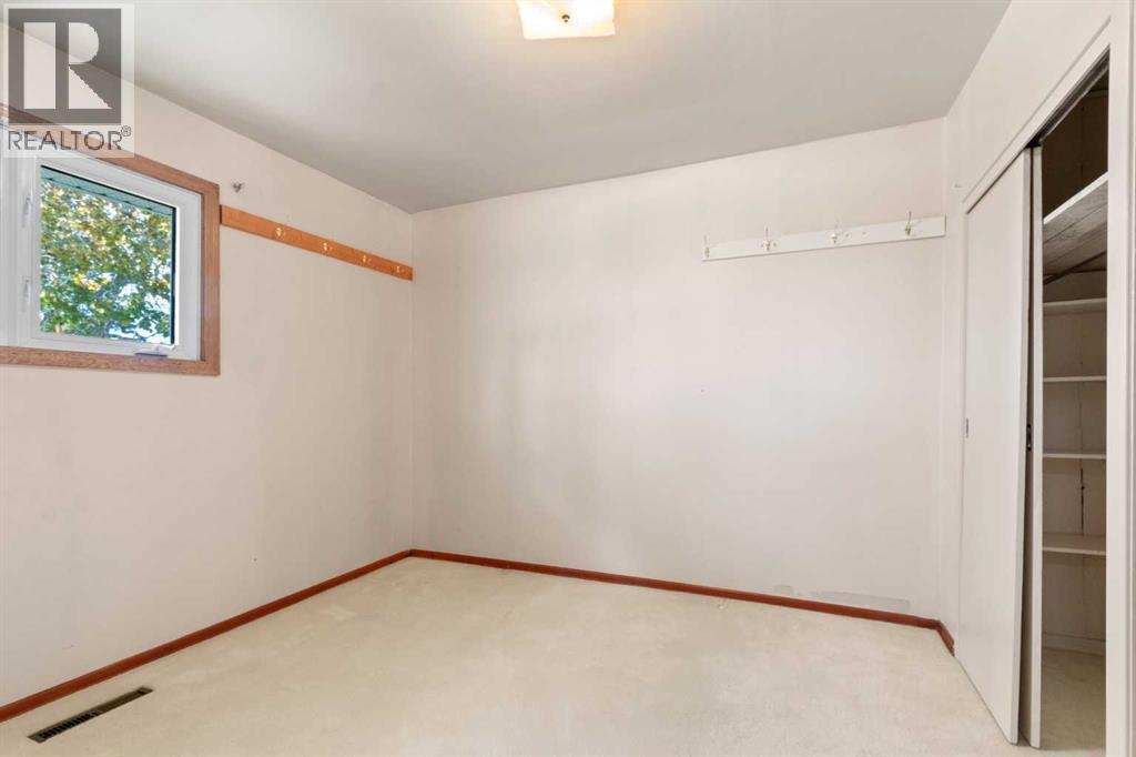 320 4 Avenue S - 9