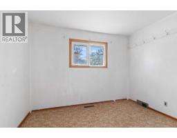 Bedroom - 320 4 Avenue S, Three Hills, AB T0M2A0 Photo 7