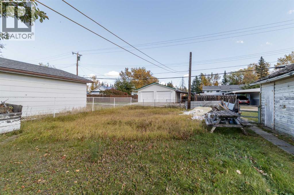 320 4 Avenue S - 19