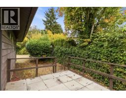 946 Paconla Pl, Central Saanich, BC V8M1E1 Photo 17