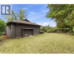 946 Paconla Pl, Central Saanich, BC V8M1E1 Photo 20