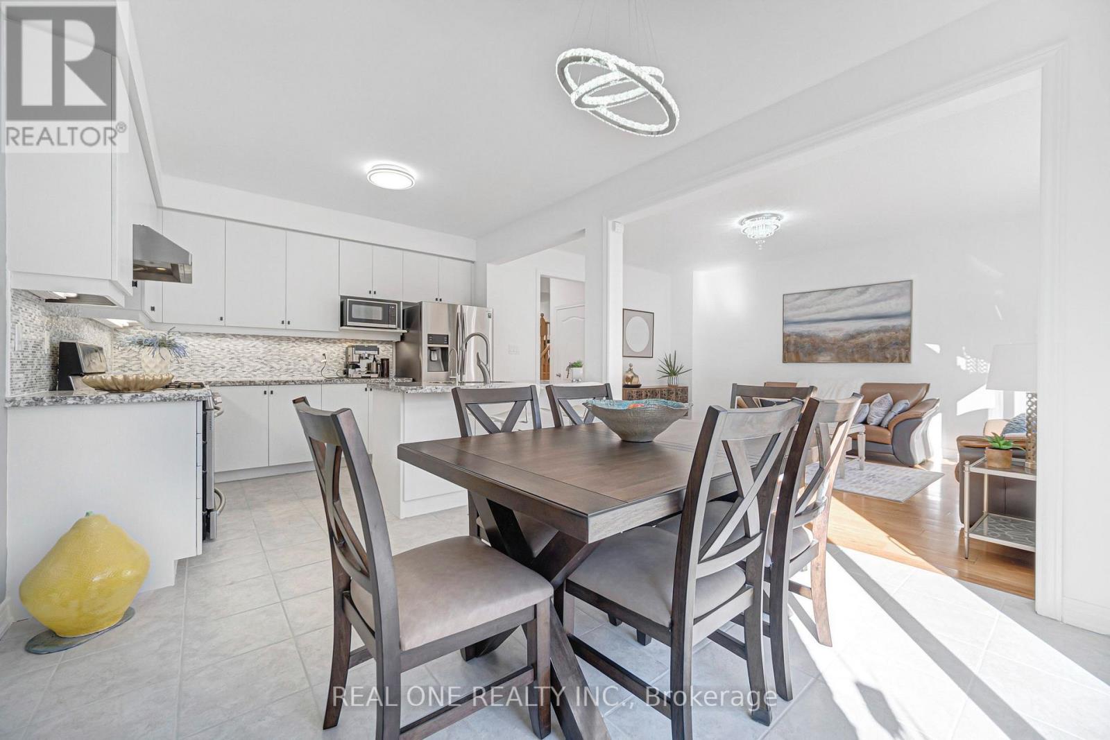 19 Begonia Street, Markham, ON photo 16