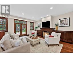296 Eagle Street, Newmarket, ON L3Y1K1 Photo 13
