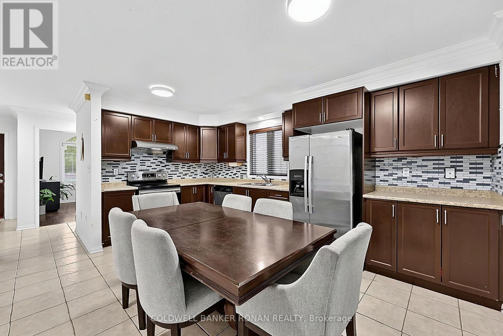 76 John W Taylor Avenue, New Tecumseth photo 12