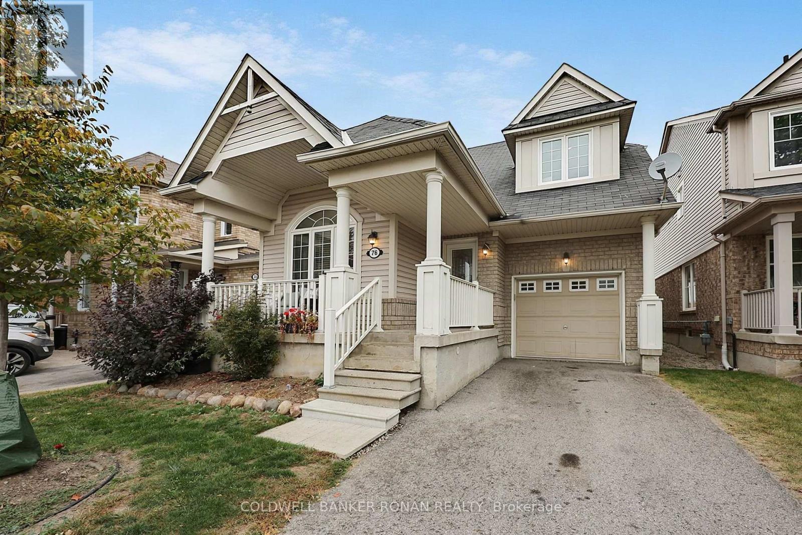 76 John W Taylor Avenue, New Tecumseth photo 2