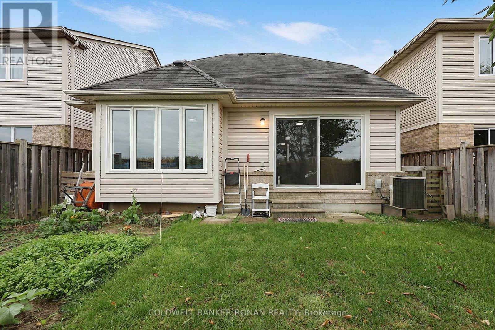 76 John W Taylor Avenue, New Tecumseth photo 38