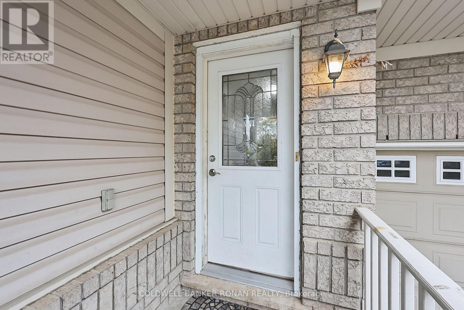 76 John W Taylor Avenue, New Tecumseth photo 5
