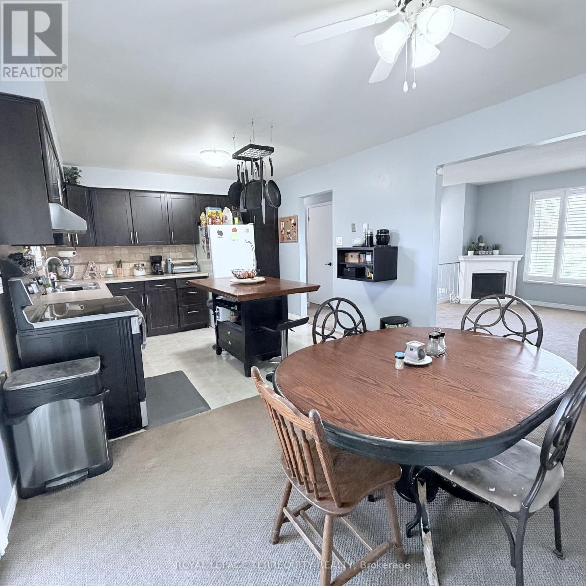 1092 OLD BARRIE ROAD W - 4