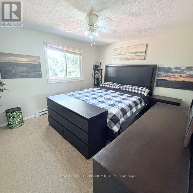 1092 OLD BARRIE ROAD W - 8