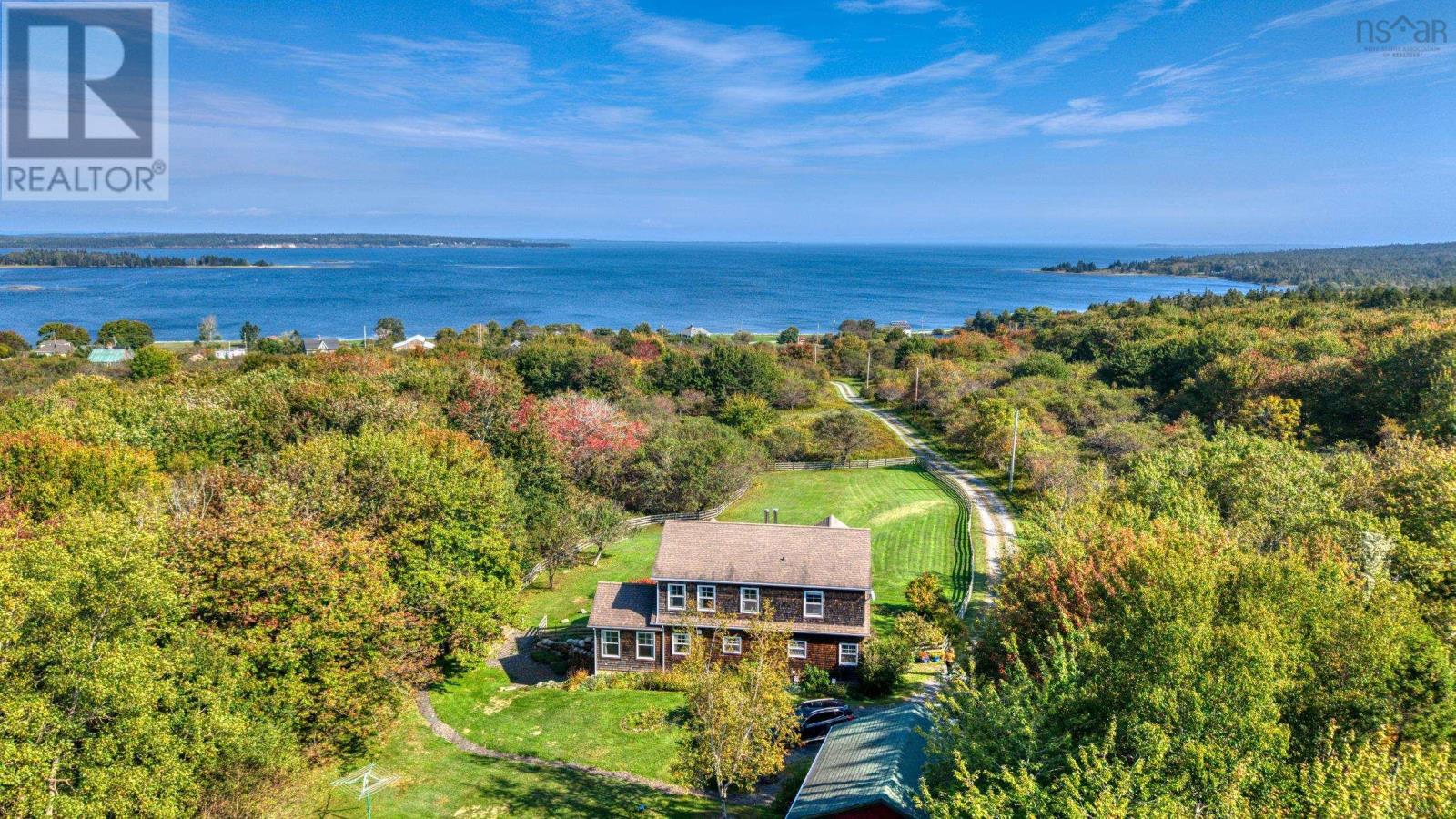 564 Kingsburg Road - 1