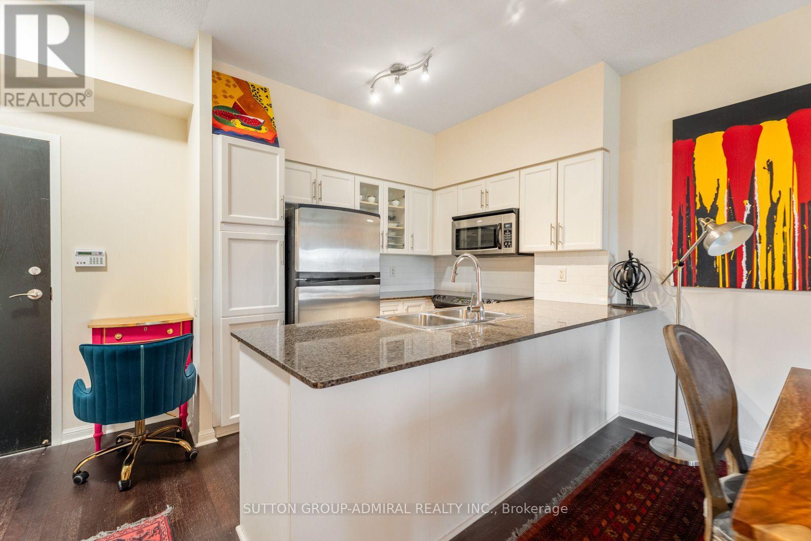 314- 15 Windermere Avenue, Toronto, ON photo 5