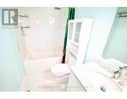 2419 Susquehanna Court, Oakville, ON L6H5Y8 Photo 14