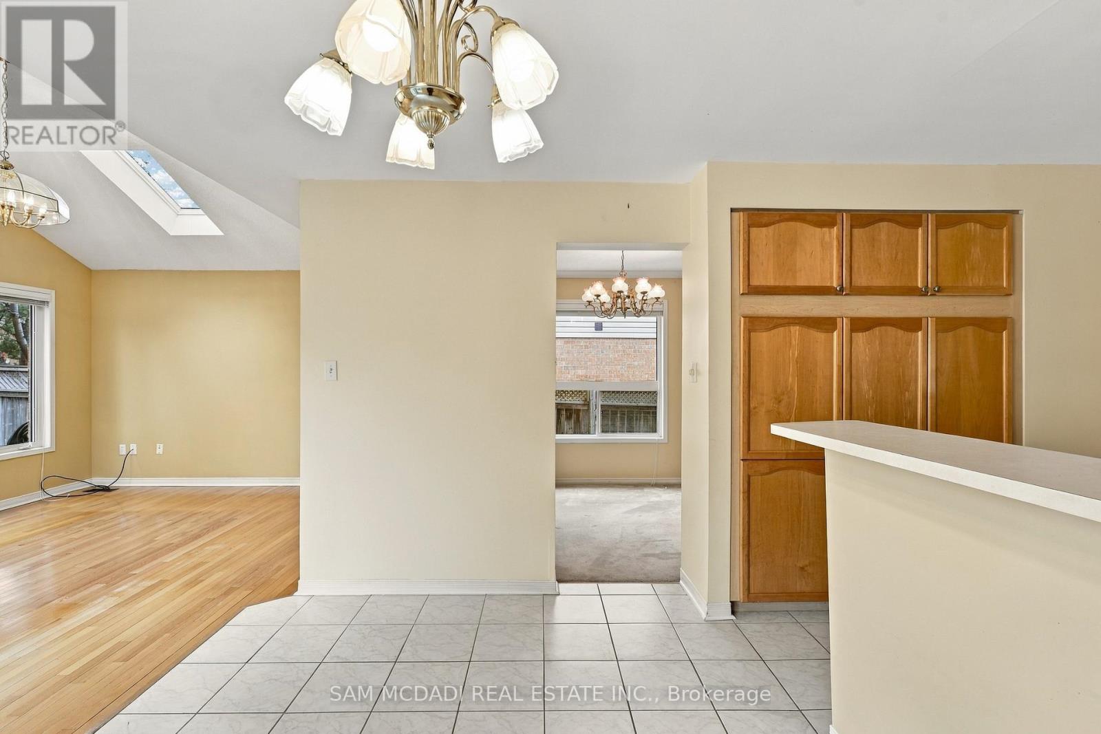 5263 RUSSELL VIEW ROAD - 15