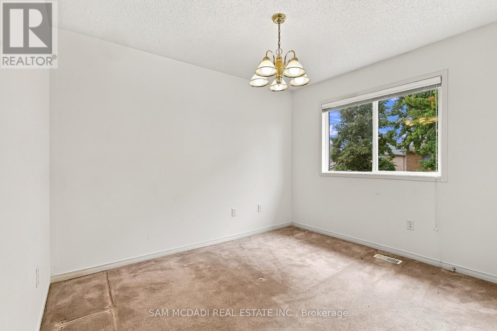 5263 RUSSELL VIEW ROAD - 30