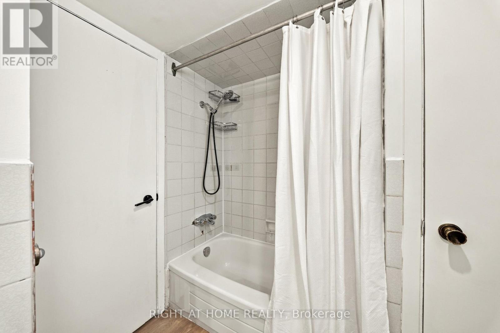 22 Katherine Road, Toronto, ON photo 35