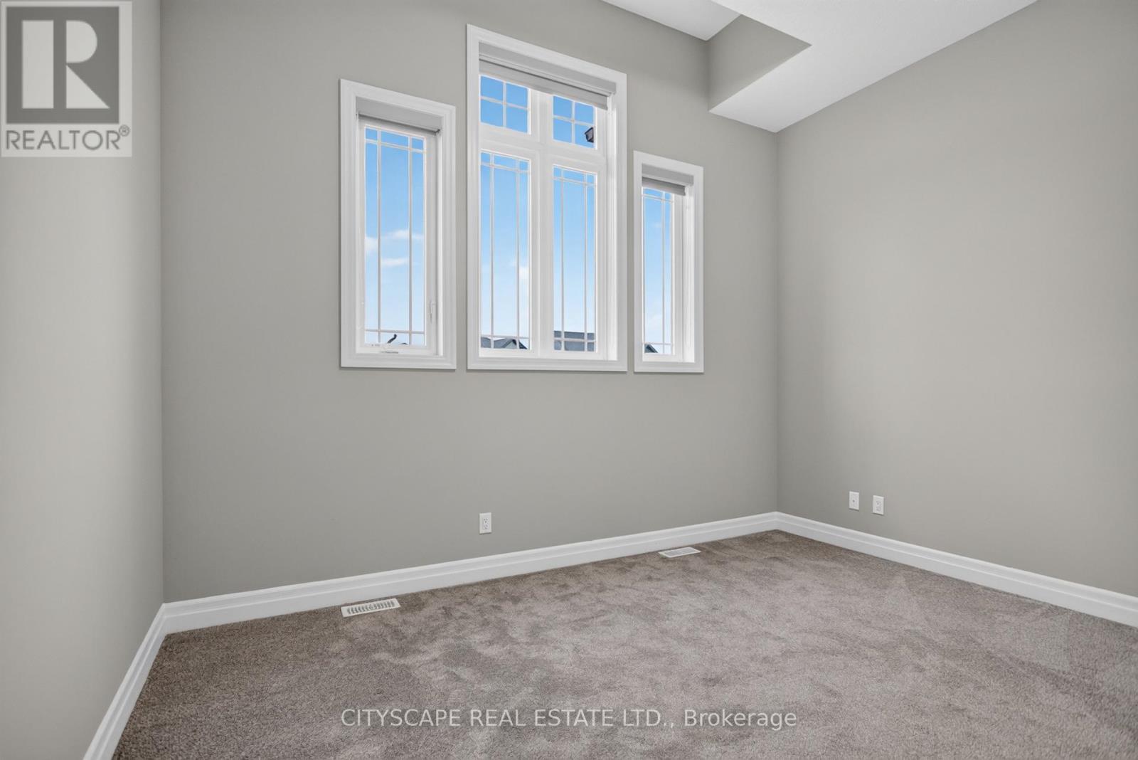 68 Davidson Drive West, Stratford, ON photo 14